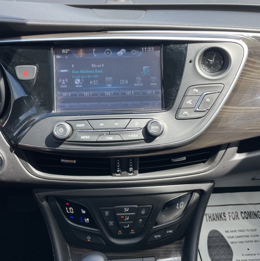Used 2020 Buick Envision Premium w/ Driver Confidence Package AWD/4WD image 13