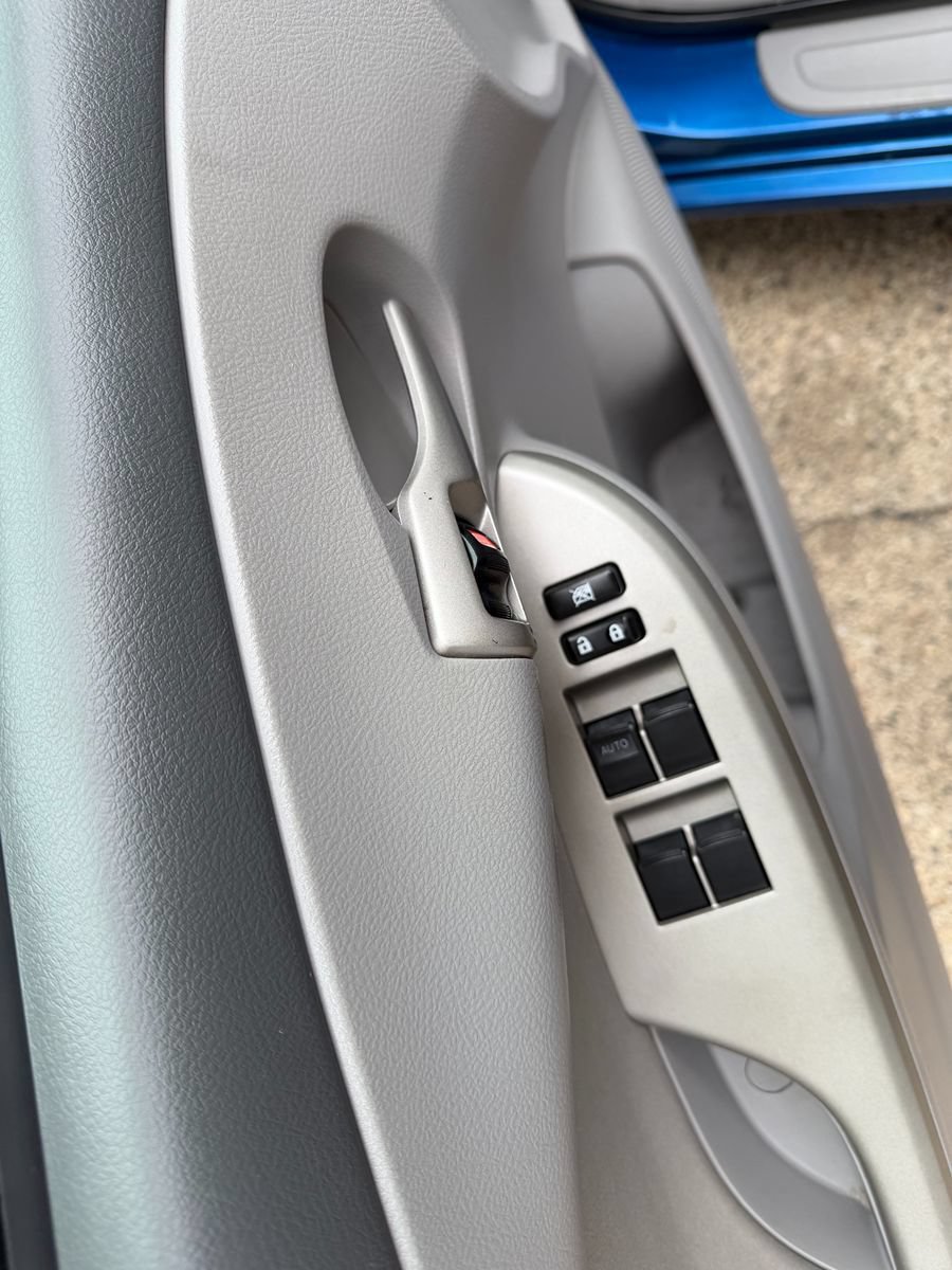 Used 2010 Toyota Corolla XLE FWD image 21