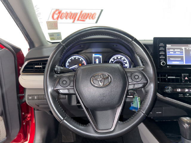 Used 2021 Toyota Camry SE FWD image 7