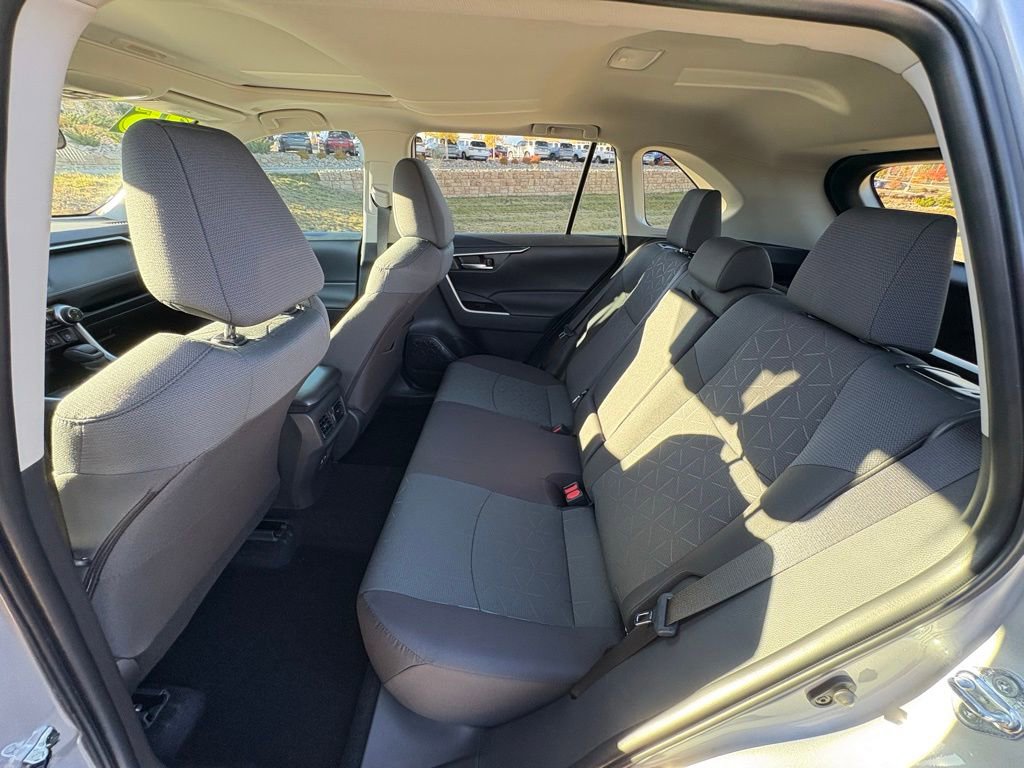 Used 2025 Toyota RAV4 XLE w/ Convenience Package image 26