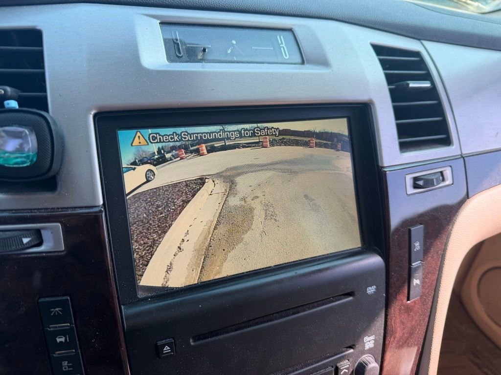 Used 2007 Cadillac Escalade AWD w/ Information Package image 15
