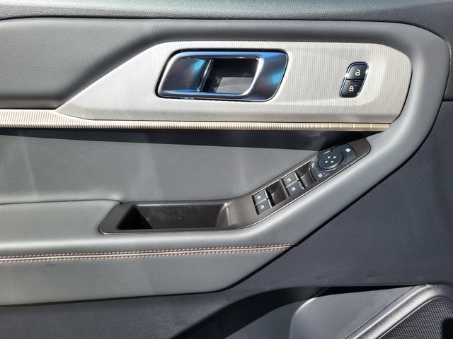 New 2026 Ford Explorer Active w/ Active Comfort Package AWD/4WD image 9