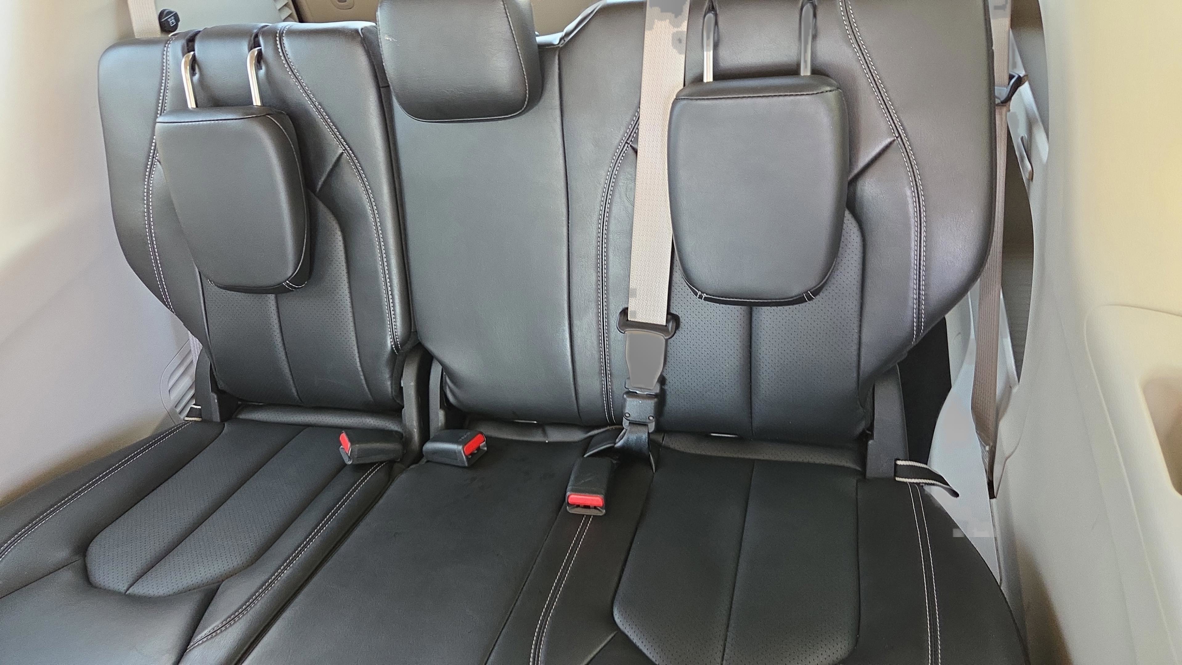 Used 2024 Chrysler Pacifica Touring-L image 21