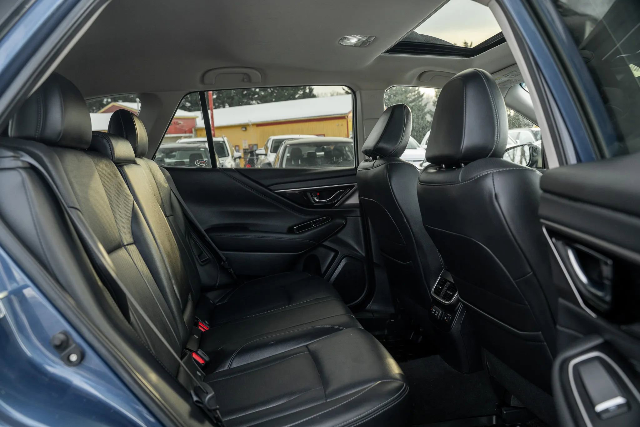 Used 2021 Subaru Outback Limited w/ Tech Package 3 image 12