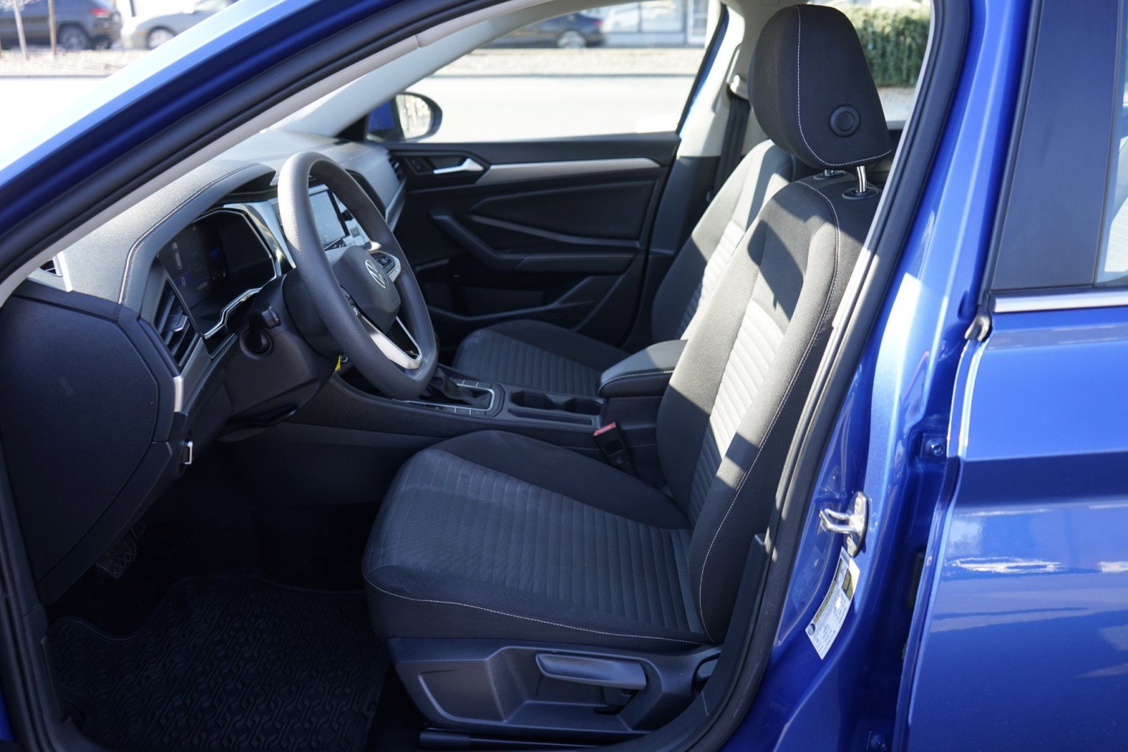 Used 2022 Volkswagen Jetta S image 17