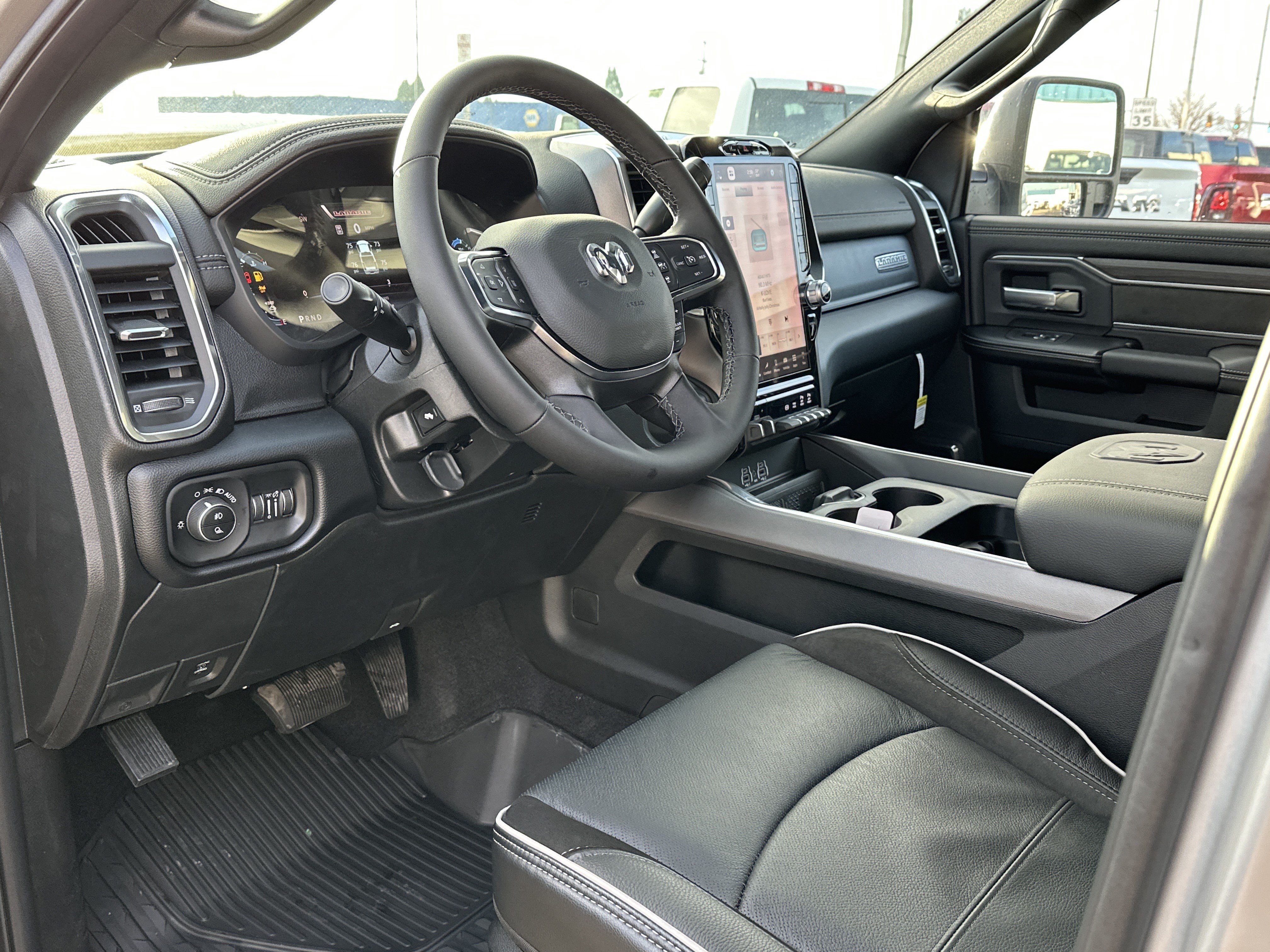 New 2026 RAM 2500 Laramie w/ Sport Appearance Package AWD/4WD image 9