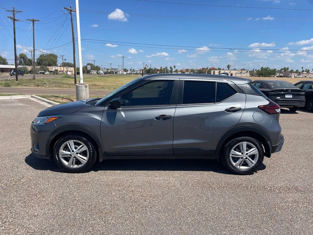 Used 2025 Nissan Kicks Play S FWD image 4