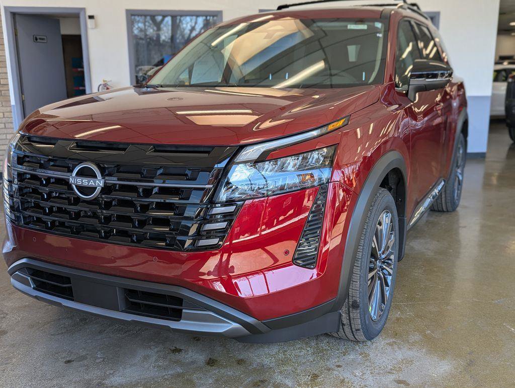 New 2026 Nissan Pathfinder Platinum AWD/4WD image 2