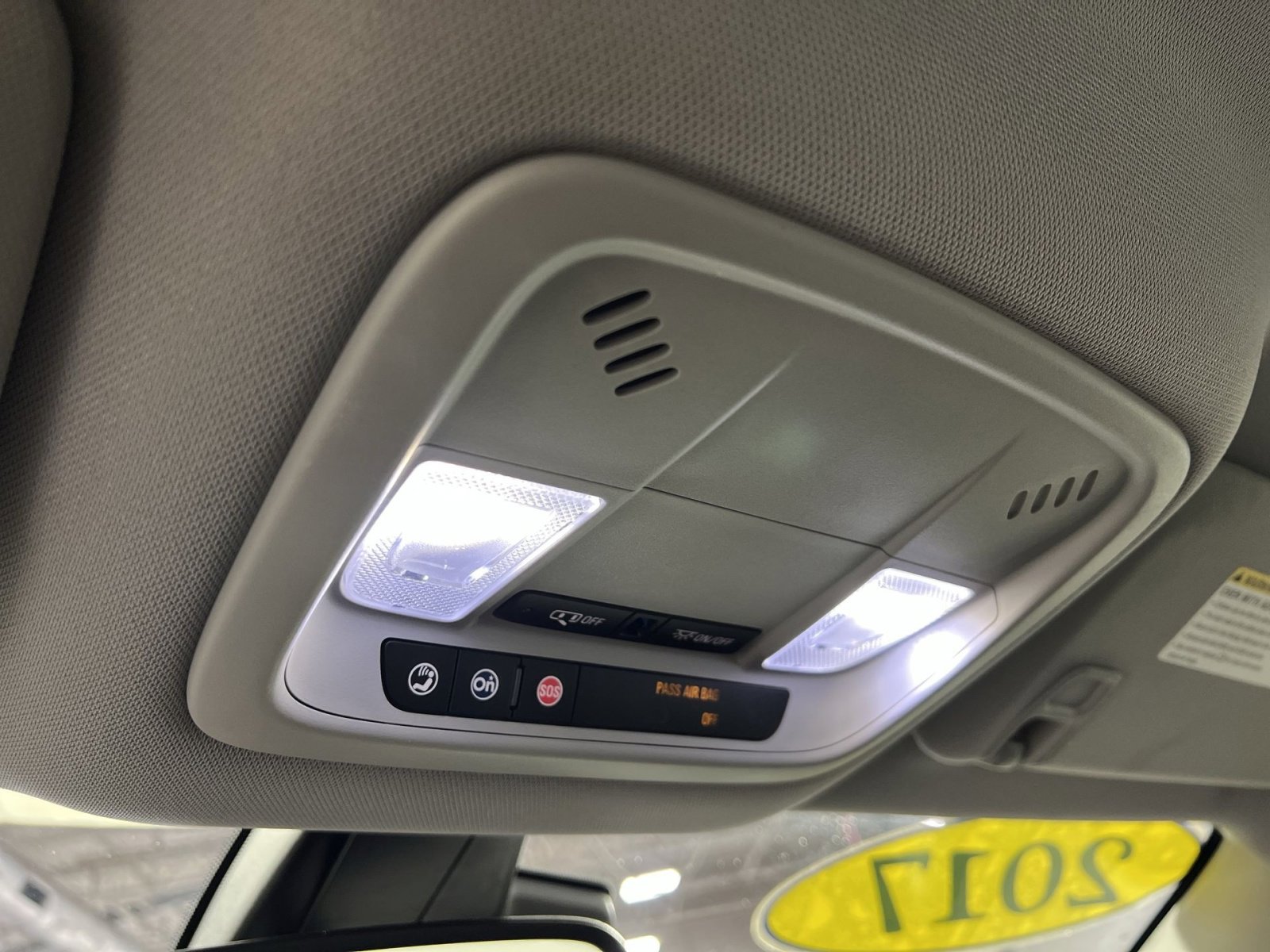 Used 2017 Chevrolet Volt Premier w/ Driver Confidence II Package image 36