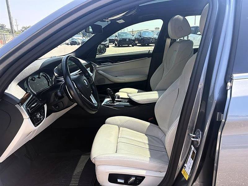 Used 2017 BMW 530i RWD image 11