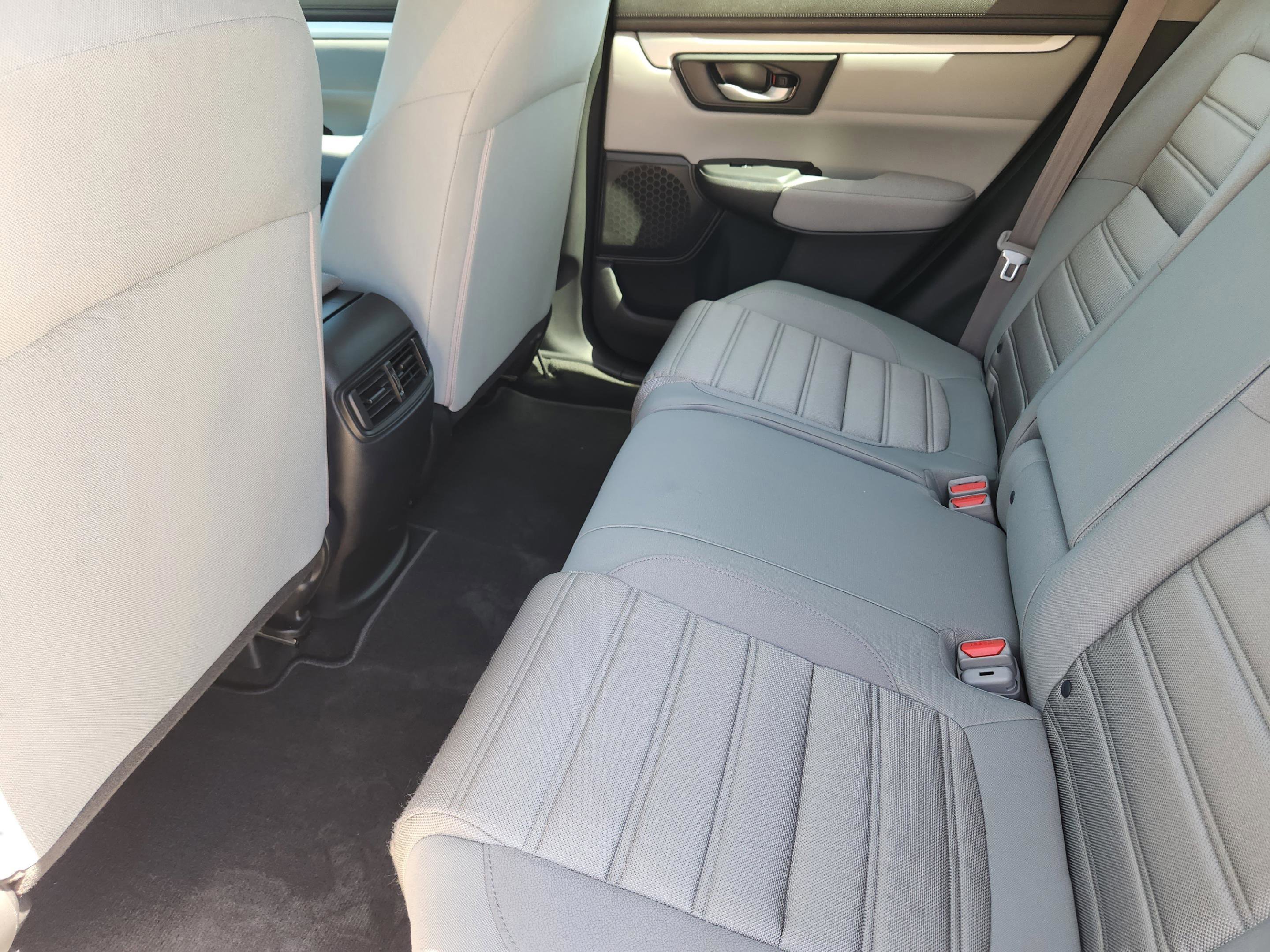 Used 2017 Honda CR-V LX image 30