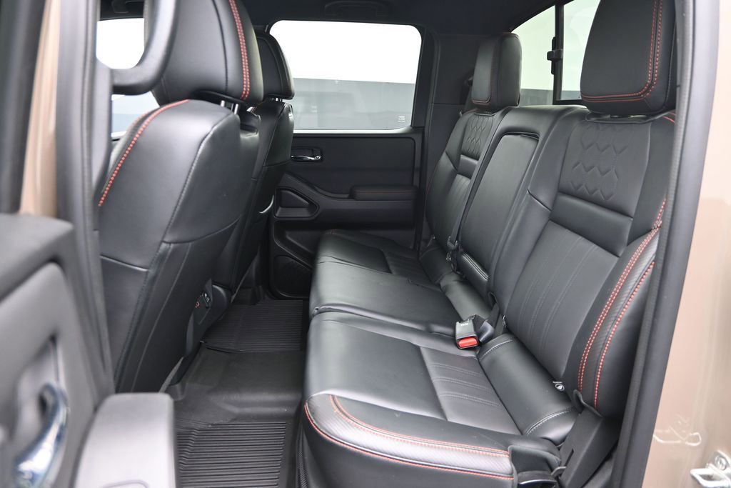 Used 2023 Nissan Frontier PRO-4X w/ Pro-4X Premium Package AWD/4WD image 12