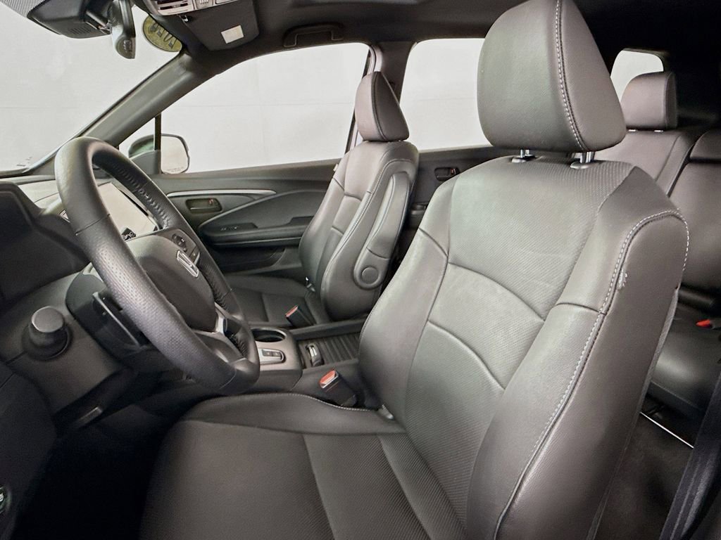 Certified 2023 Honda Passport EX-L image 33