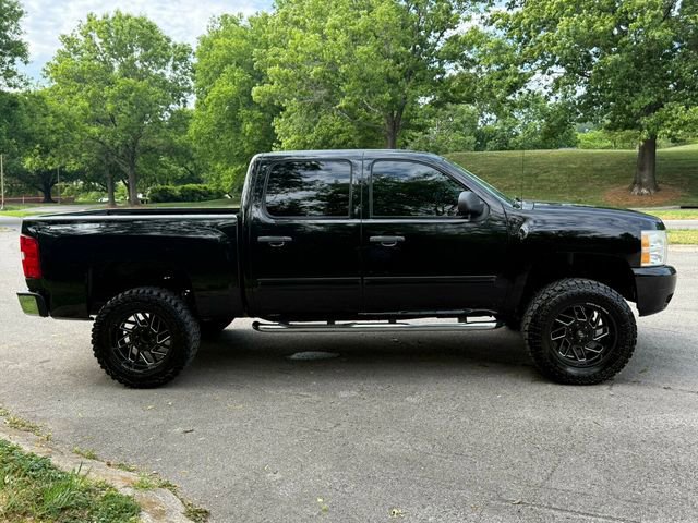 Used 2011 Chevrolet Silverado 1500 LT w/ All-Star Edition AWD/4WD image 9