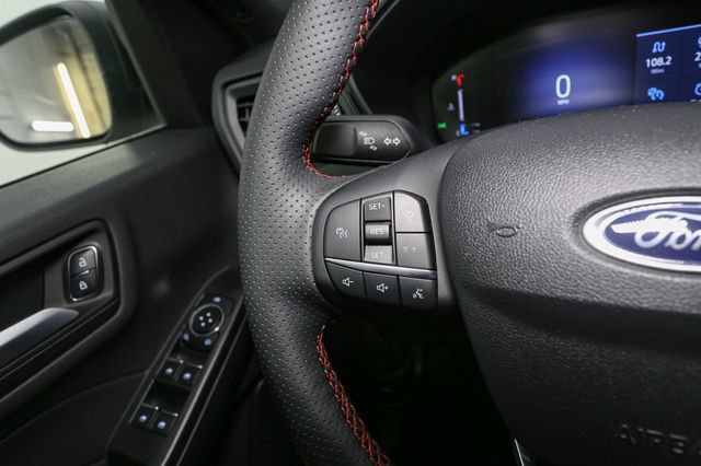 Used 2023 Ford Escape ST-Line w/ Tech Pack #1 FWD image 31