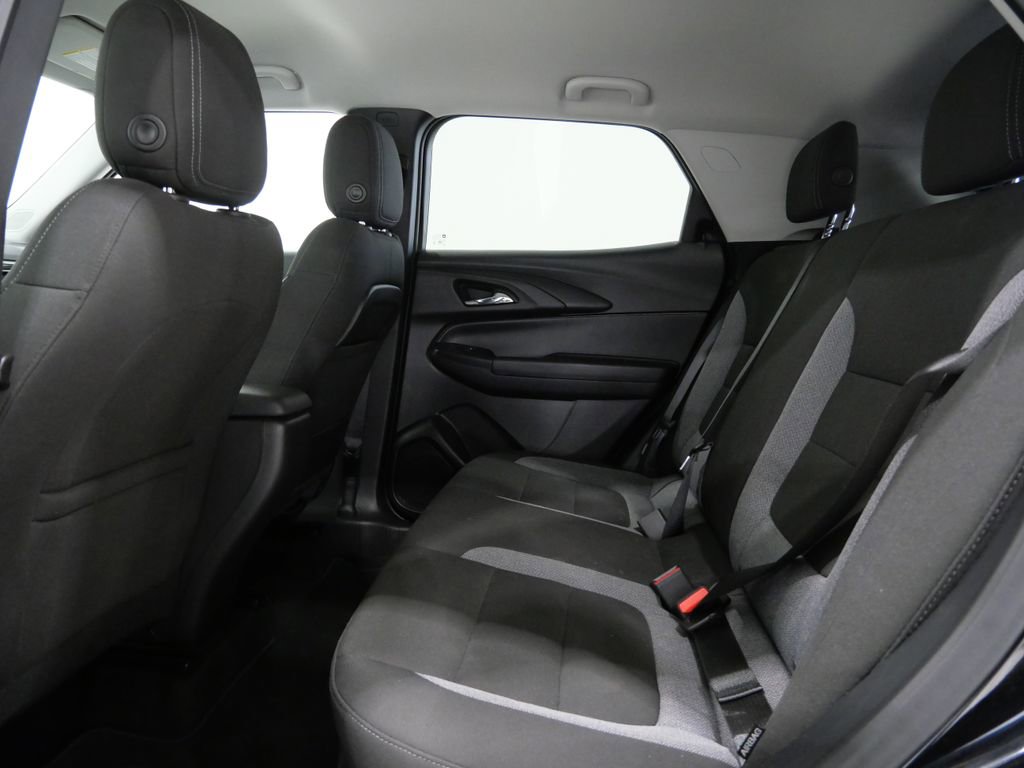 Used 2025 Chevrolet TrailBlazer LT FWD image 24