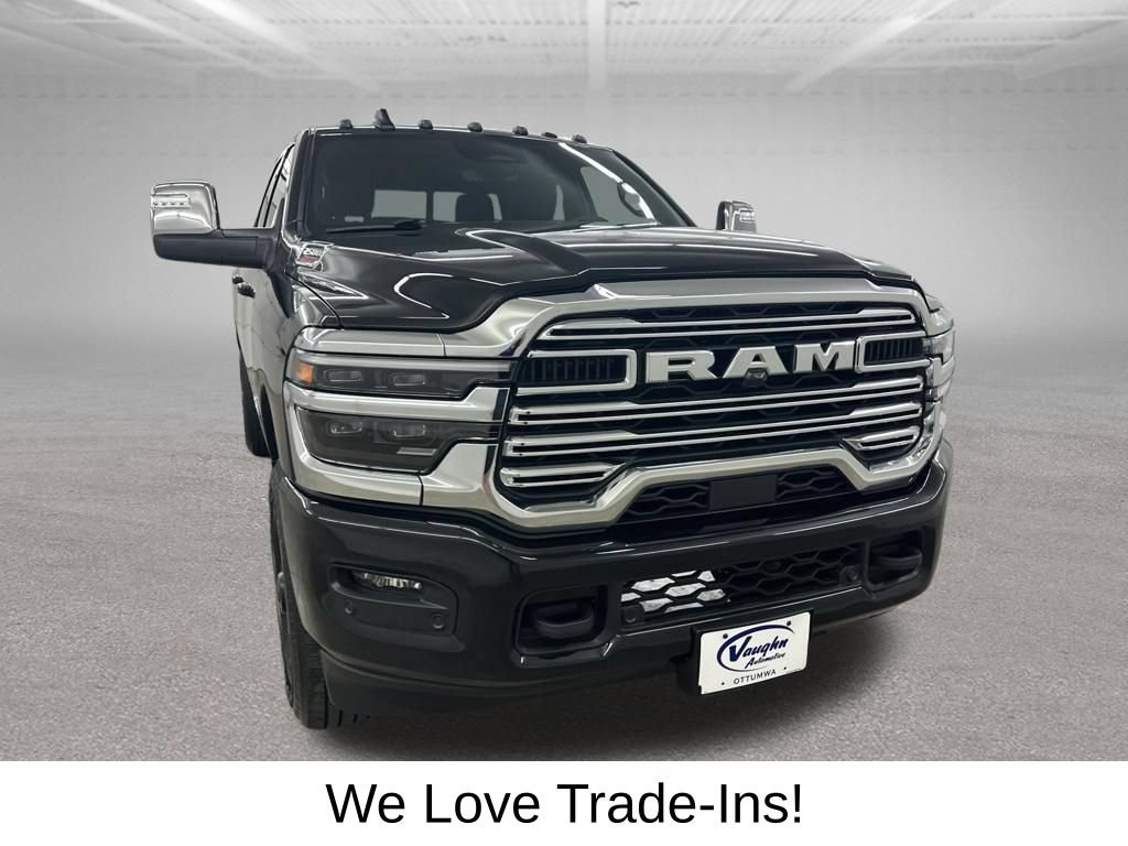 Used 2026 RAM 2500 Laramie AWD/4WD image 3