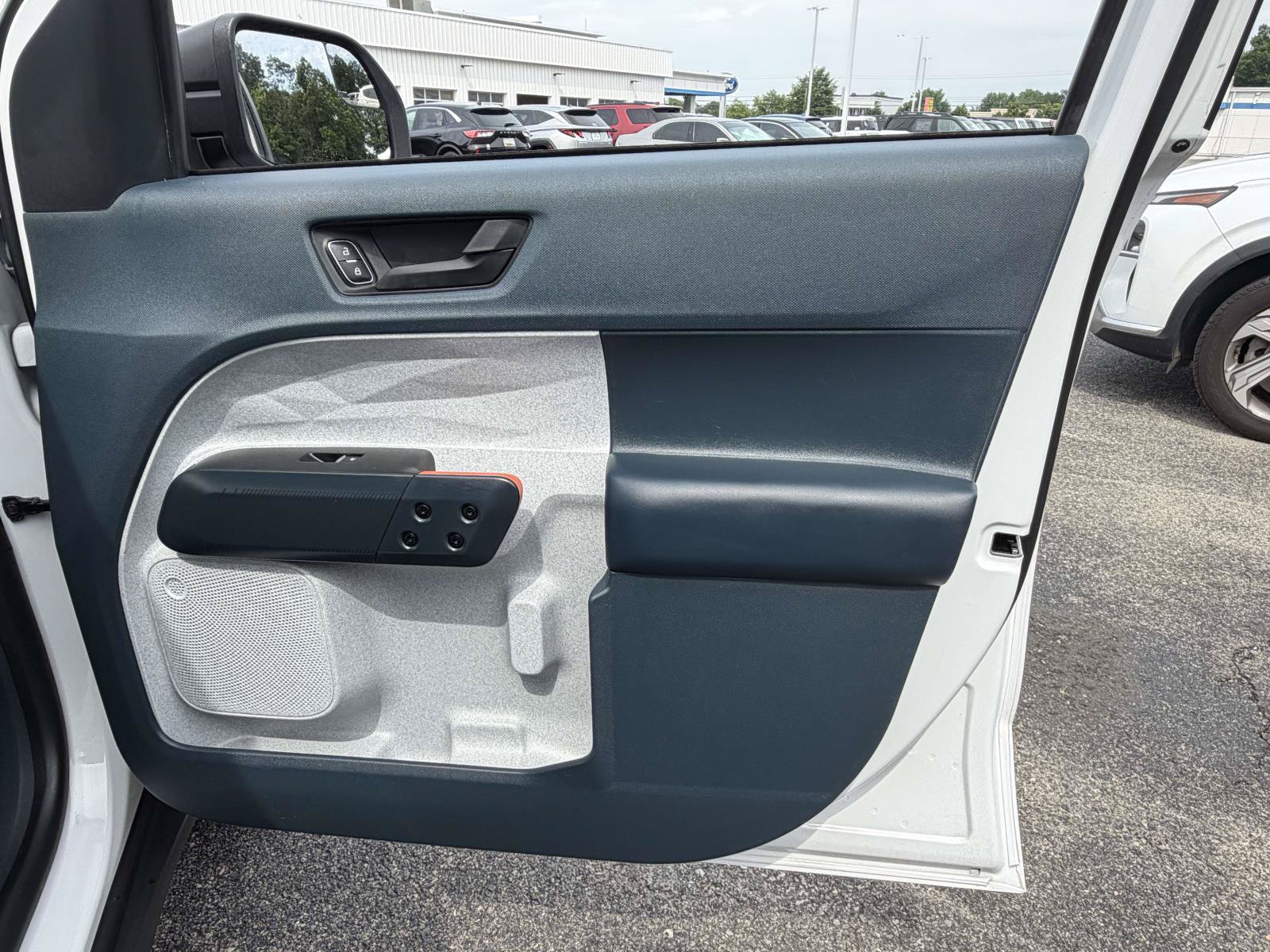 Used 2023 Ford Maverick XLT FWD image 31