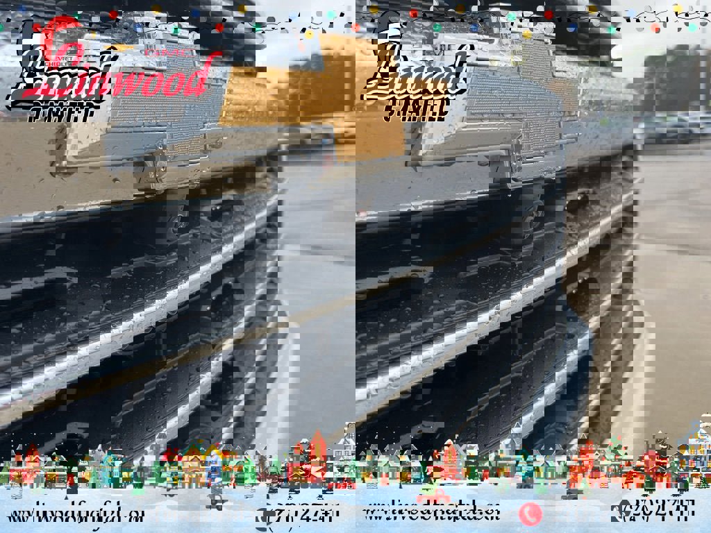 New 2026 Chevrolet Traverse LT w/ Sun and Wheel Package image 9