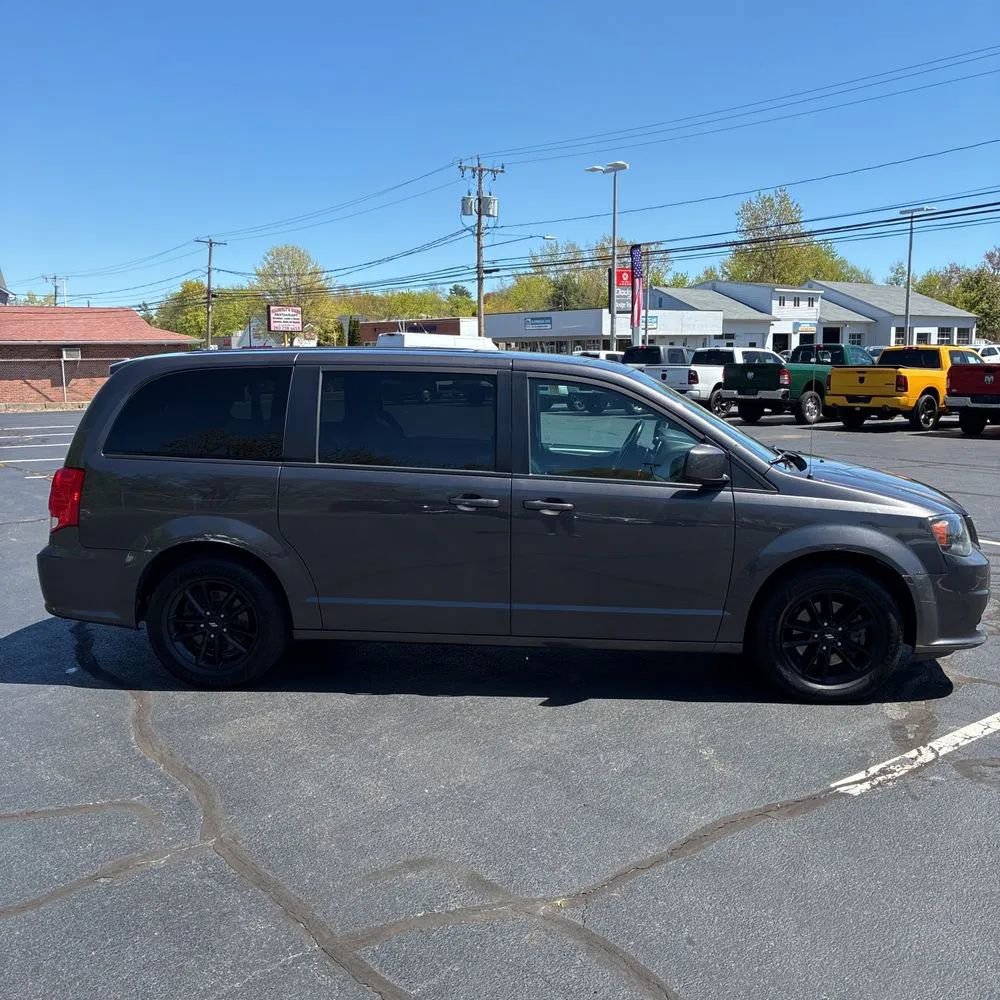 Used 2020 Dodge Grand Caravan GT FWD image 13