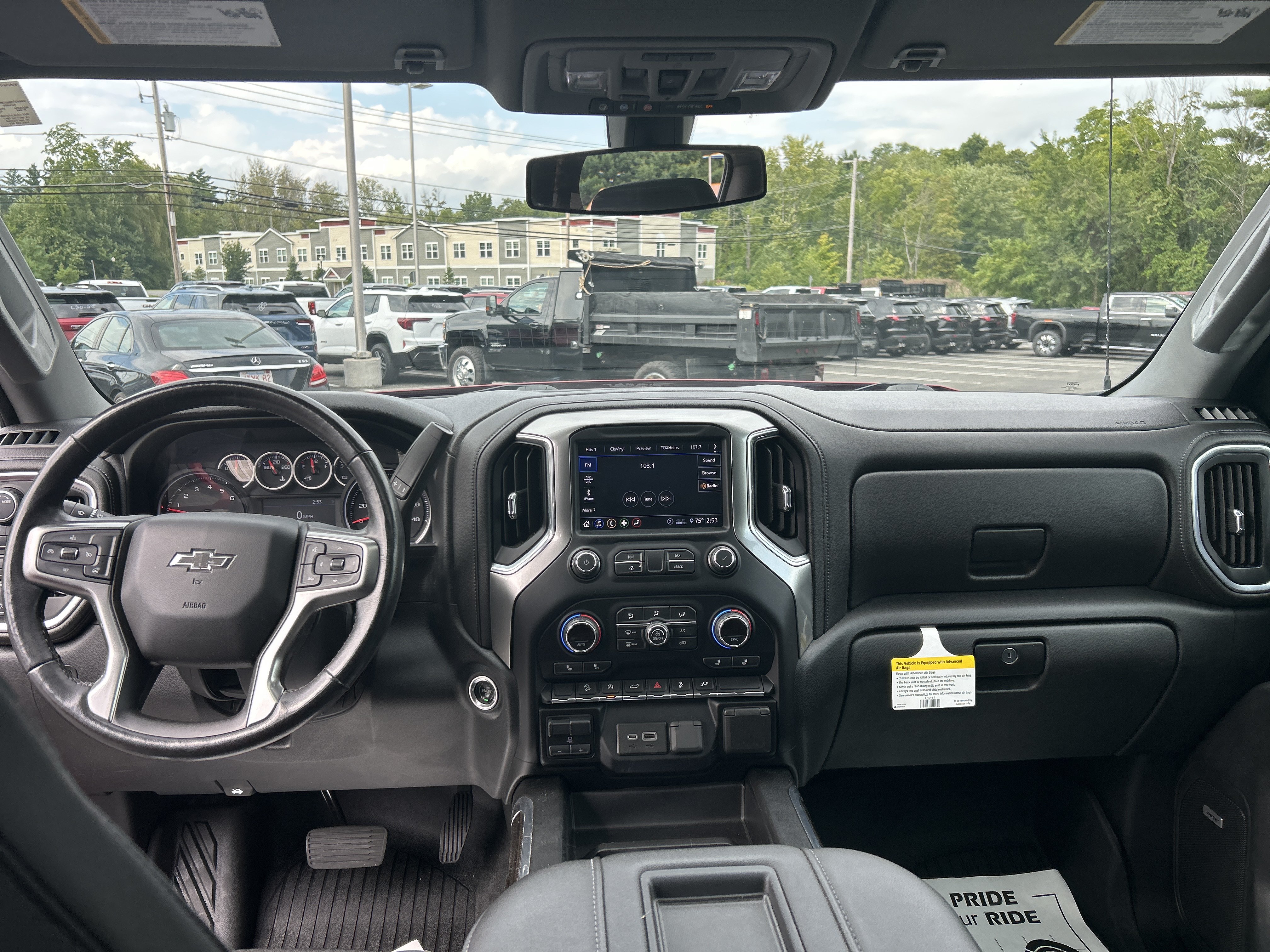 Used 2020 Chevrolet Silverado 1500 LT Trail Boss AWD/4WD image 35