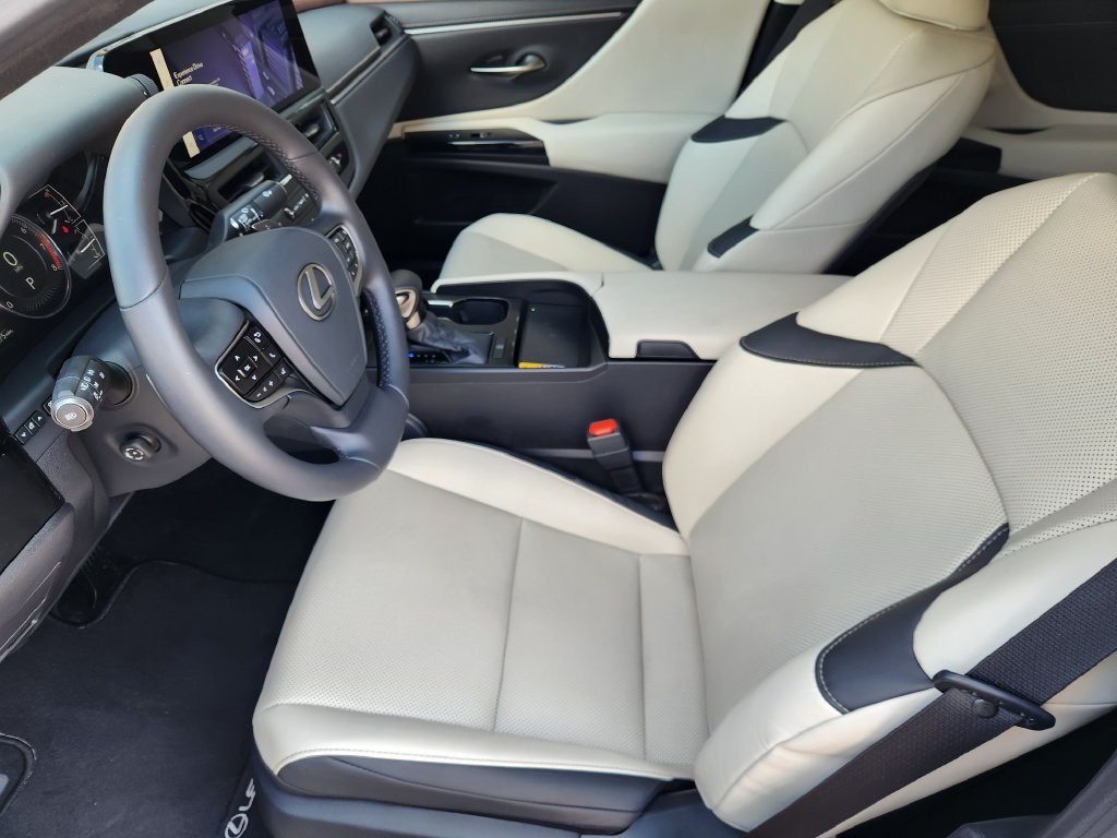 Certified 2025 Lexus ES 350 w/ Premium Package FWD image 13