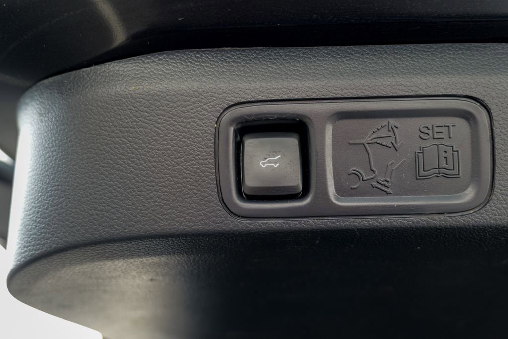 Used 2023 Lincoln Navigator L Reserve AWD/4WD image 61