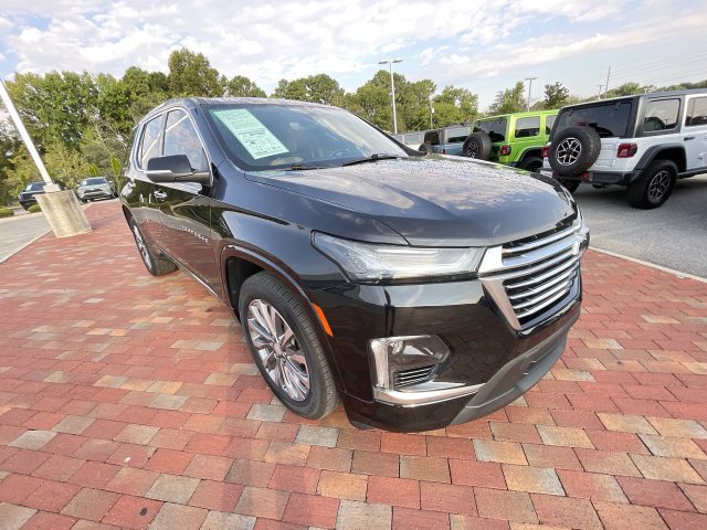 Used 2023 Chevrolet Traverse Premier FWD image 38
