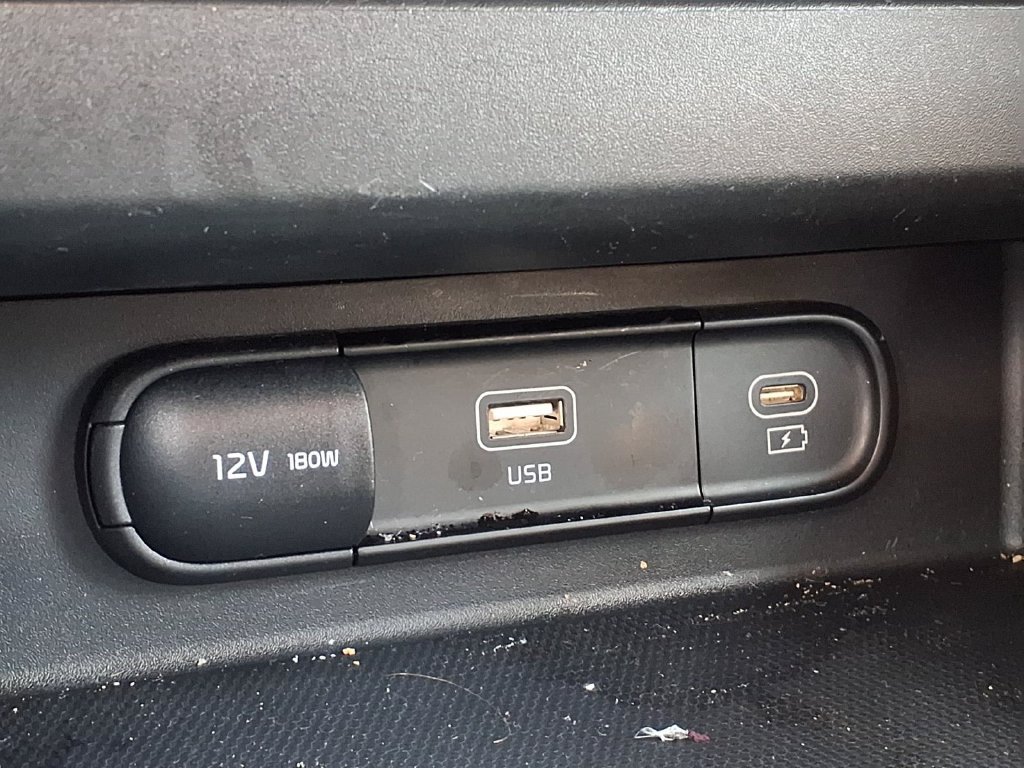 Used 2024 Kia Seltos S AWD/4WD image 25