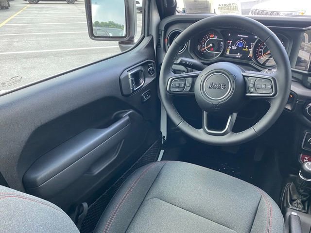 New 2025 Jeep Wrangler Unlimited Rubicon w/ Steel Bumper Group image 33