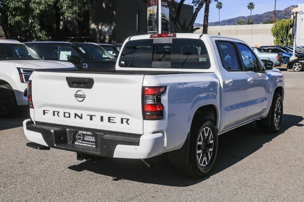 New 2026 Nissan Frontier SV w/ Tow Package RWD image 8