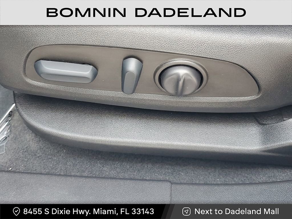 Used 2022 Chevrolet Blazer Premier image 19