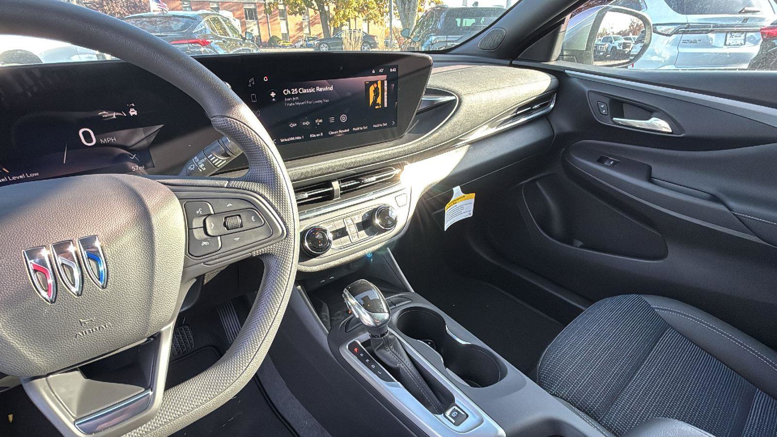 New 2025 Buick Envista Preferred w/ Convenience II Package image 21