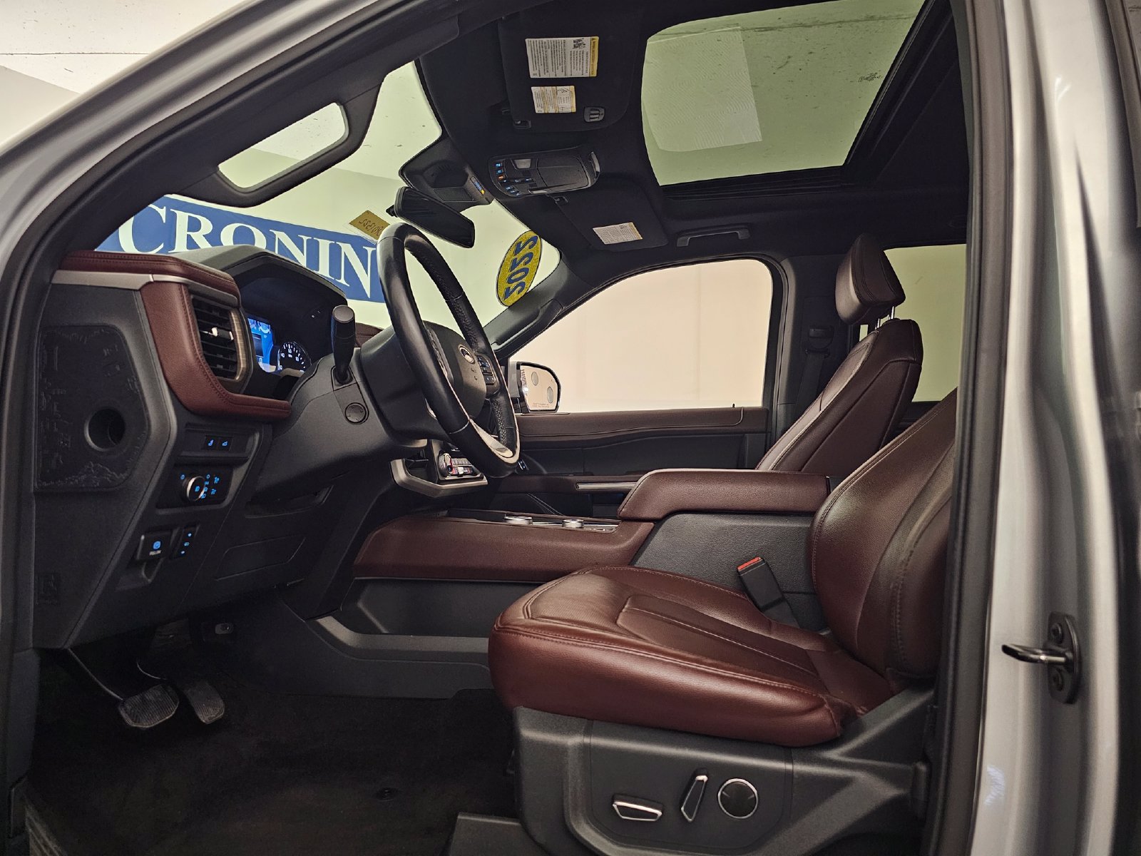 Used 2022 Ford Expedition Max Limited AWD/4WD image 8