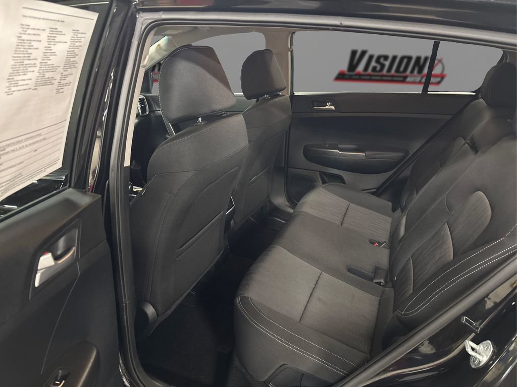 Used 2022 Kia Sportage LX image 10