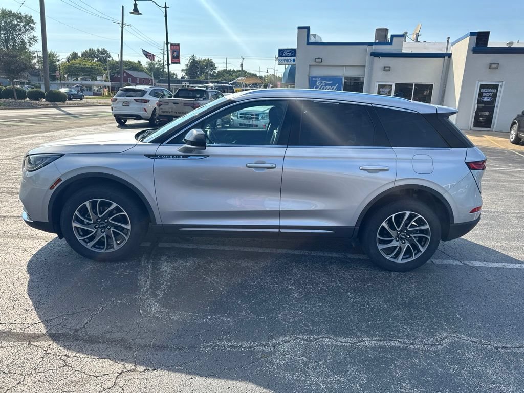 Used 2020 Lincoln Corsair AWD w/ Equipment Group 101A image 7