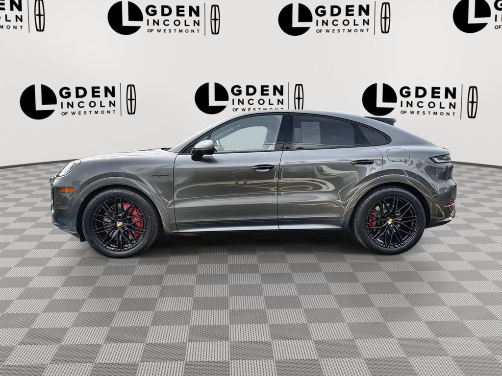Used 2024 Porsche Cayenne Turbo AWD/4WD image 5