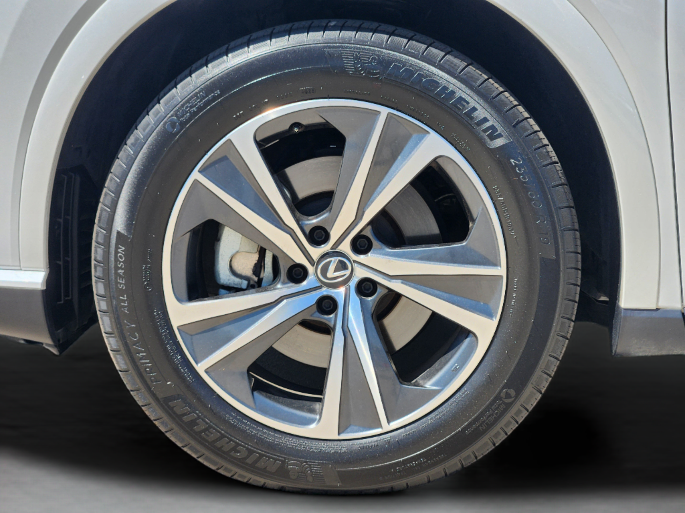 Used 2025 Lexus RX 350 FWD w/ Technology Package image 38