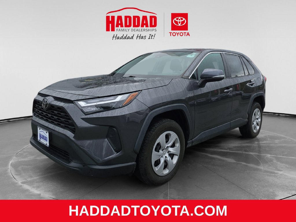 Used 2023 Toyota RAV4 LE AWD/4WD image 1