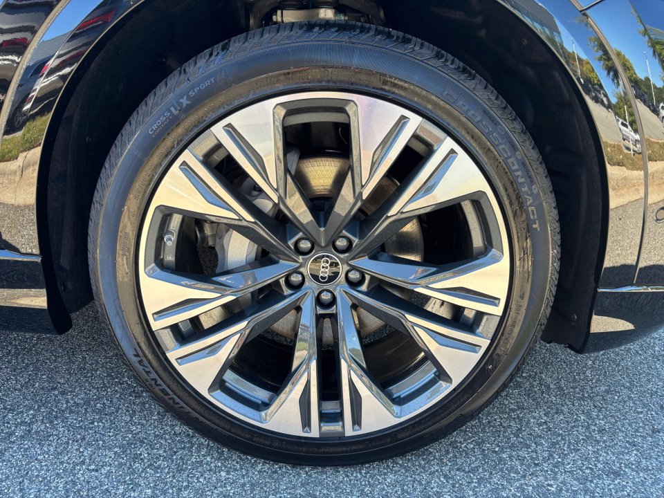 New 2026 Audi Q8 Premium Plus image 25