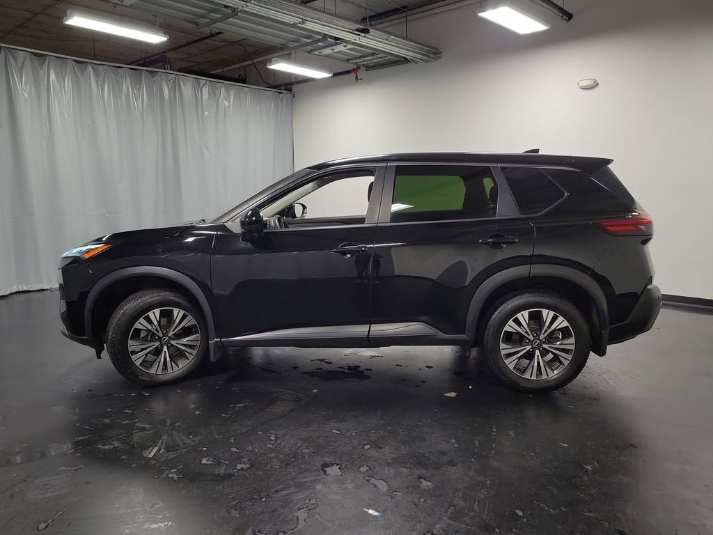Used 2023 Nissan Rogue SV FWD image 5