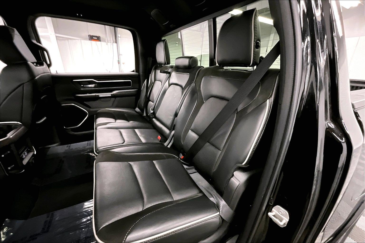 Used 2025 RAM 1500 Laramie AWD/4WD image 22