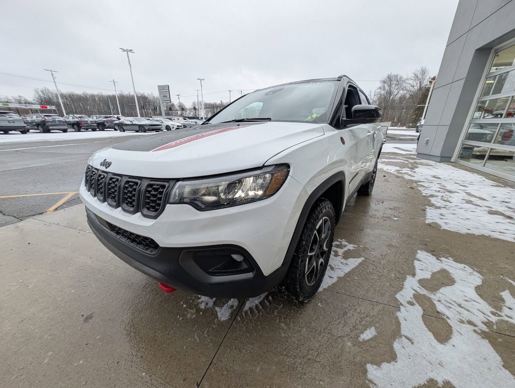New 2026 Jeep Compass Trailhawk image 9
