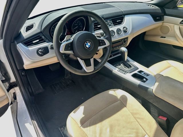 Used 2009 BMW Z4 sDrive30i RWD image 10