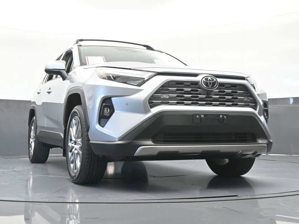 Used 2025 Toyota RAV4 Limited image 72