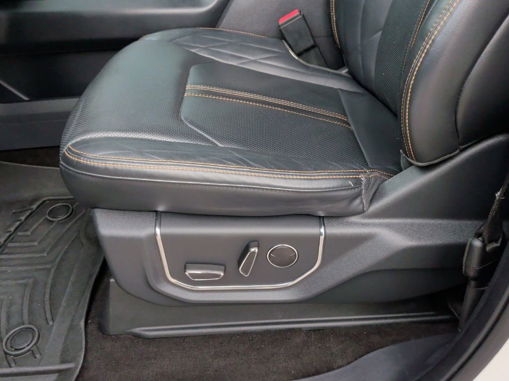 Used 2022 Ford Expedition Platinum RWD image 14