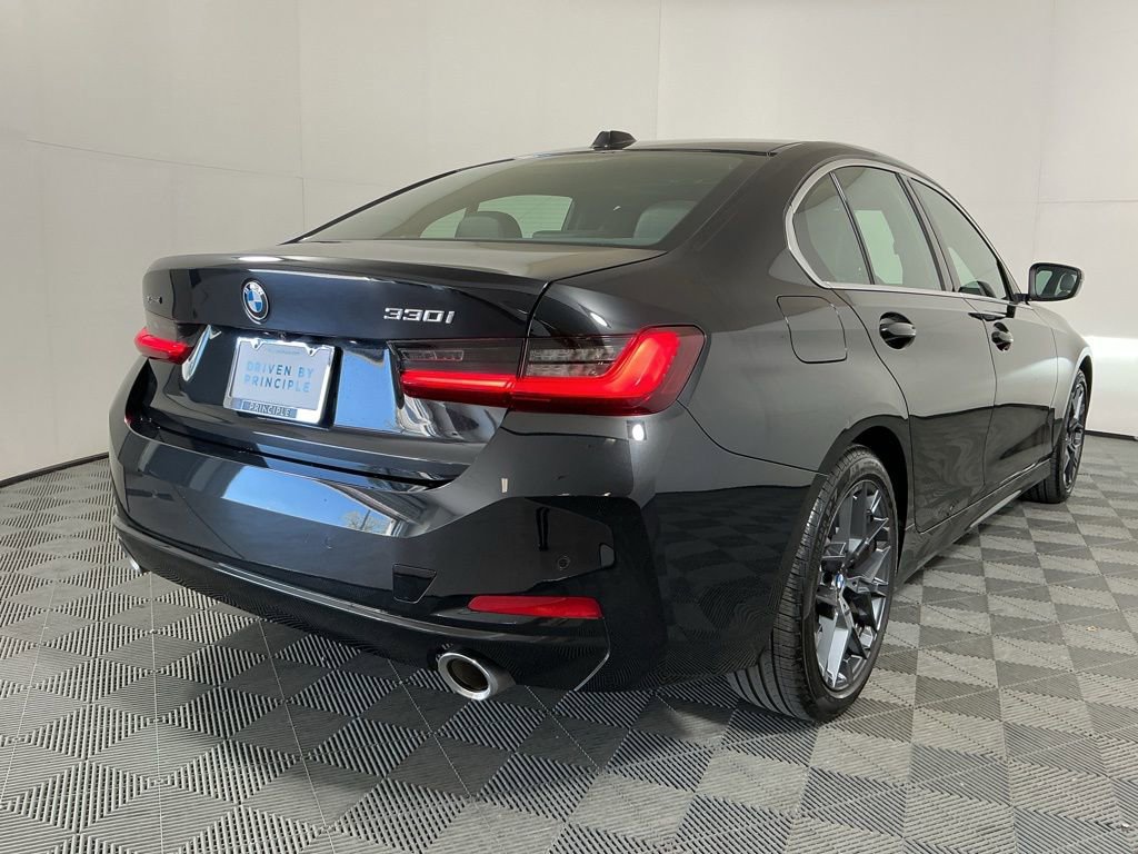 Certified 2025 BMW 330i xDrive Sedan w/ M Sport Package AWD/4WD image 5