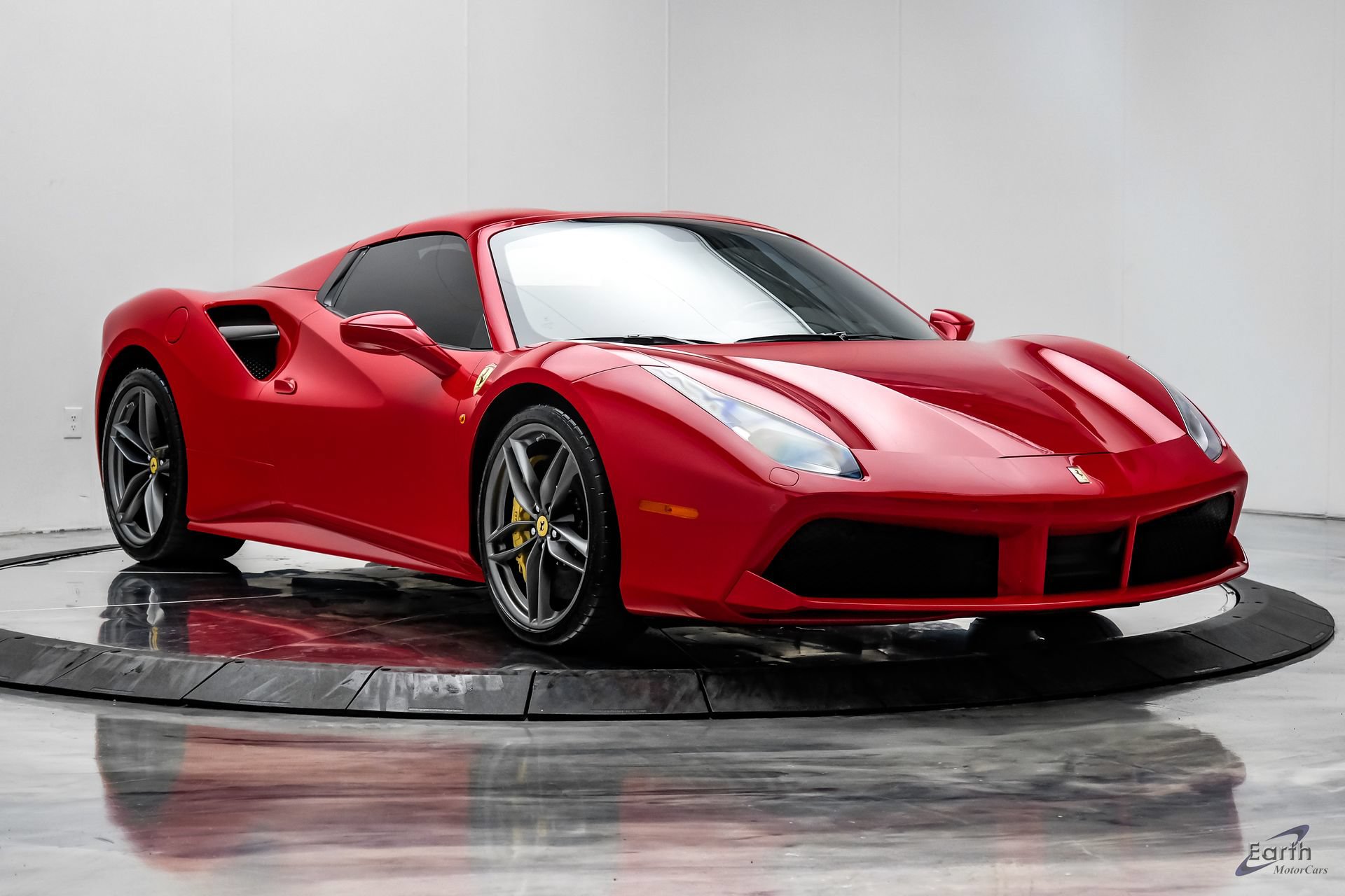 Used 2018 Ferrari 488 Spider RWD image 31