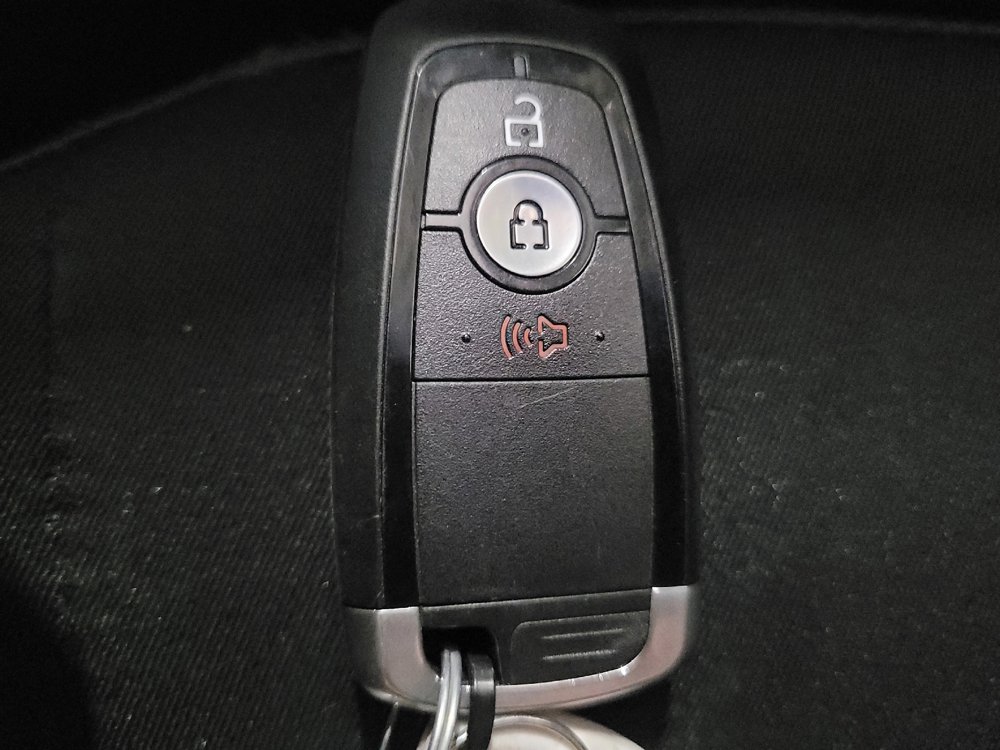 Used 2018 Ford Edge SEL AWD/4WD image 32