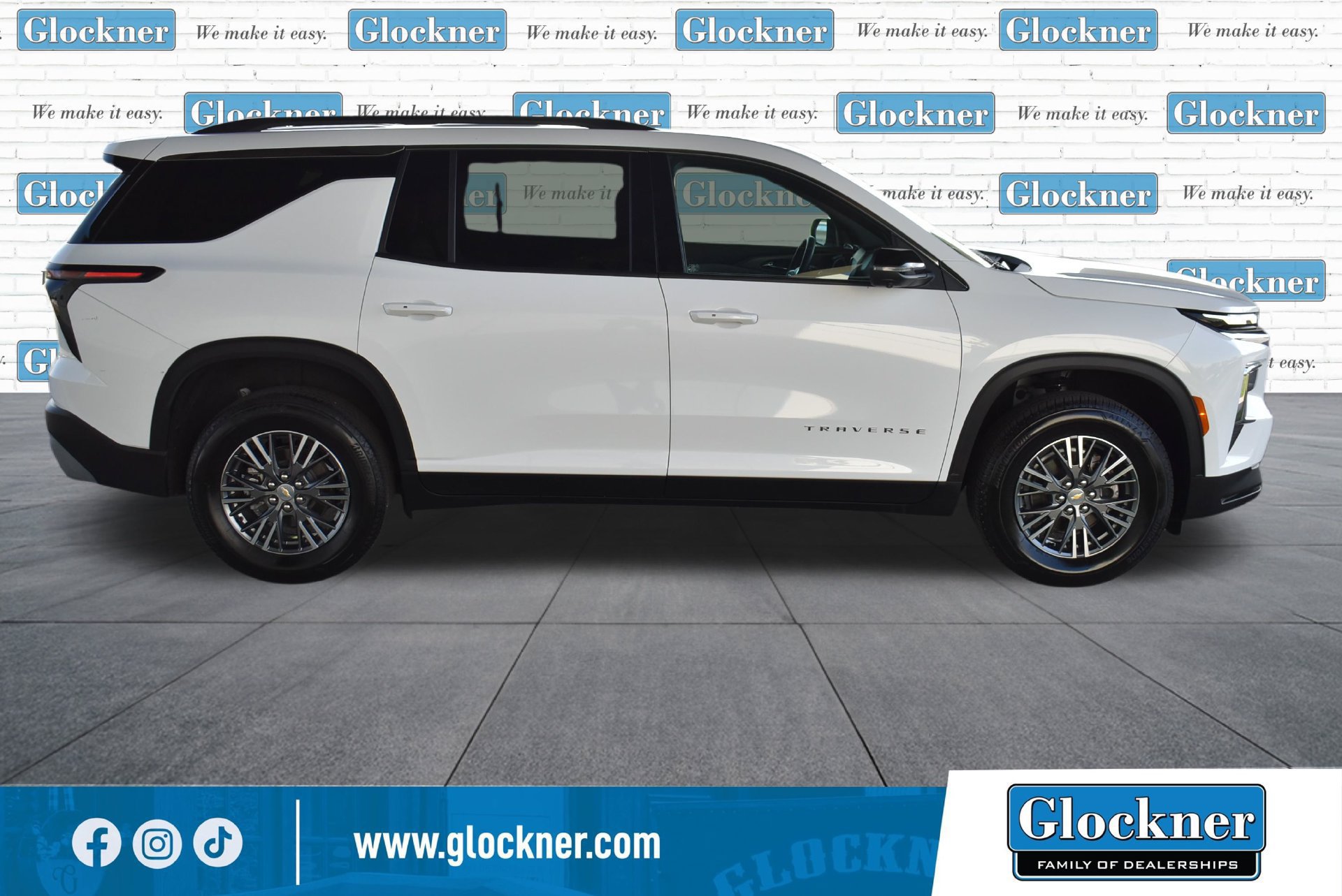 Used 2026 Chevrolet Traverse LT w/ Driver Confidence Package FWD image 4